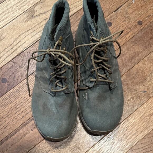 Olive Lace-Up High-Top Hiking and Running Boots - Picture 2 of 5